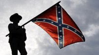 El polémico tema recobró fuerza tras los mortales hechos durante una manifestación en Charlottesville. Te contamos de qué se trata