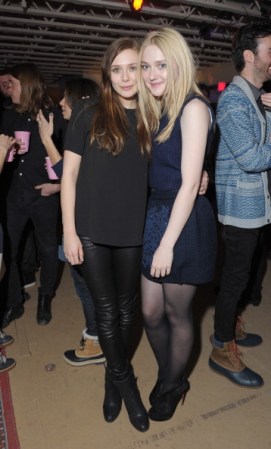 Las actrices y buenas amigas, Elizabeth Olsen y Dakota Fanning se dejaron ver juntas en una de las fiestas del Sundance. Muy glamorosas en atuendos "all black".