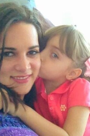 Al natural y súper simple con el amor de su vida, su pequeña hija Maya.