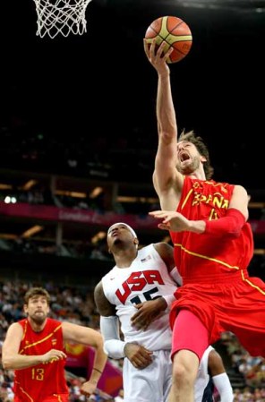 En basketball varonil, los españoles se quedaron con la plata. EEUU se llevó el oro.