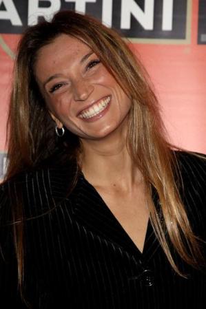 Margherita Granbassi es otra de las bellezas italianas que desparraman su belleza estos días por Londres.