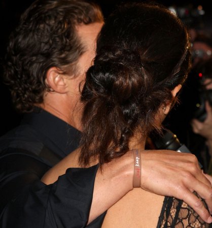 A Matthew siempre se le ve muy afectuoso con su esposa.