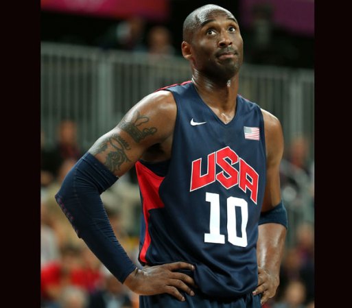 Kobe Bryant, el número 10 del equipo de baloncesto estadounidense decoró su brazo derecho, con un enorme tatuaje.