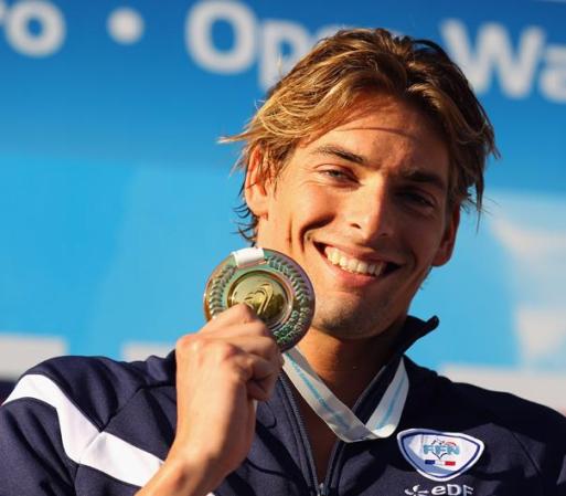 Camille Lacourt es uno de los nadadores franceses estrella por su talento y su belleza.