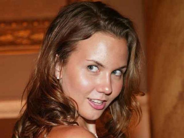Michelle Vieth La actriz mexicana aparece en una grabación el 2000 divulgada tras su divorcio de Héctor Soberón.
