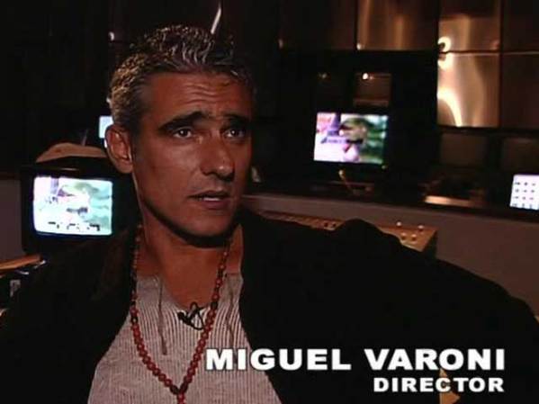 Miguel Varoni es el director de la serie.