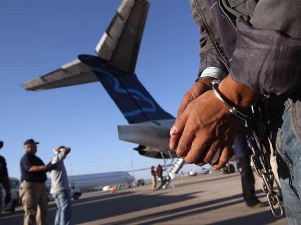 El avión partió de Mesa, Arizona.
