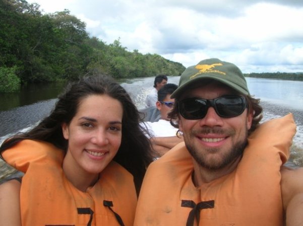 La actriz Mónica Spear, de 29 años de edad, fue asesinada en Venezuela junto con su esposo, el británico Thomas Henry Berry.