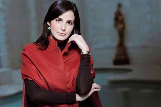 Ximena Herrera como Ximena Letrán