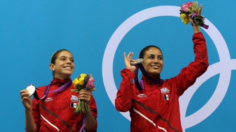 Las clavadistas Alejandra Orozco Loza y Paola Espinosa han colaborado a la recolección de medallas de México. Ambas ganaron la plata en sus increíblemente bellos saltos sincronizados y ganaron su sitio entre los mejores atletas latinos.