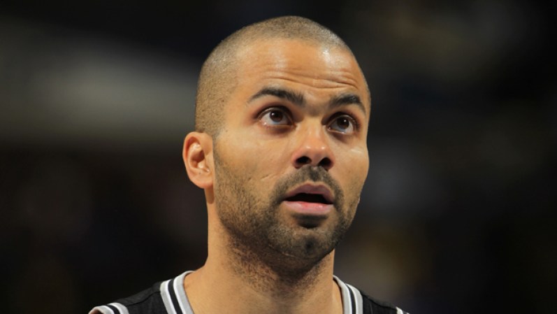 Tony Parker: Su rompimiento con la actriz Eva Longoria el año pasado estuvo acompañado de reportes de infidelidad con la esposa de un ex compañero, lo que al parecer motivó que terminara directo en esta lista.