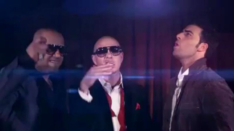 El Cata, Pitbull y Jencarlos Canela se unieron para el tema "Baila baila", cuyo videoclip está lleno de ritmo y sensualidad.<br /><br /><br /><br /><br />¡Haz clic aquí para ver el video de "Tu cuerpo"!