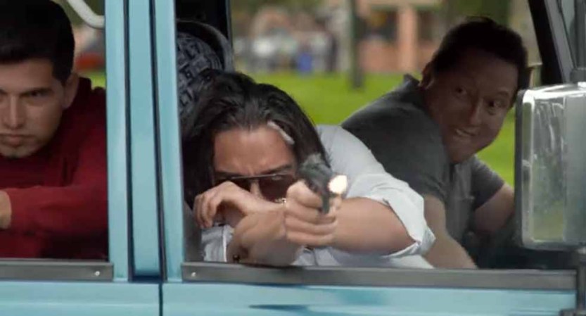 Los Pepes siguen a Candonga y otros secuaces de Escobar. Entre los pistoleros está Mauricio Restrepo.