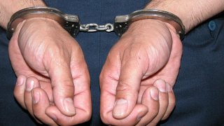 101508-generic handcuffs