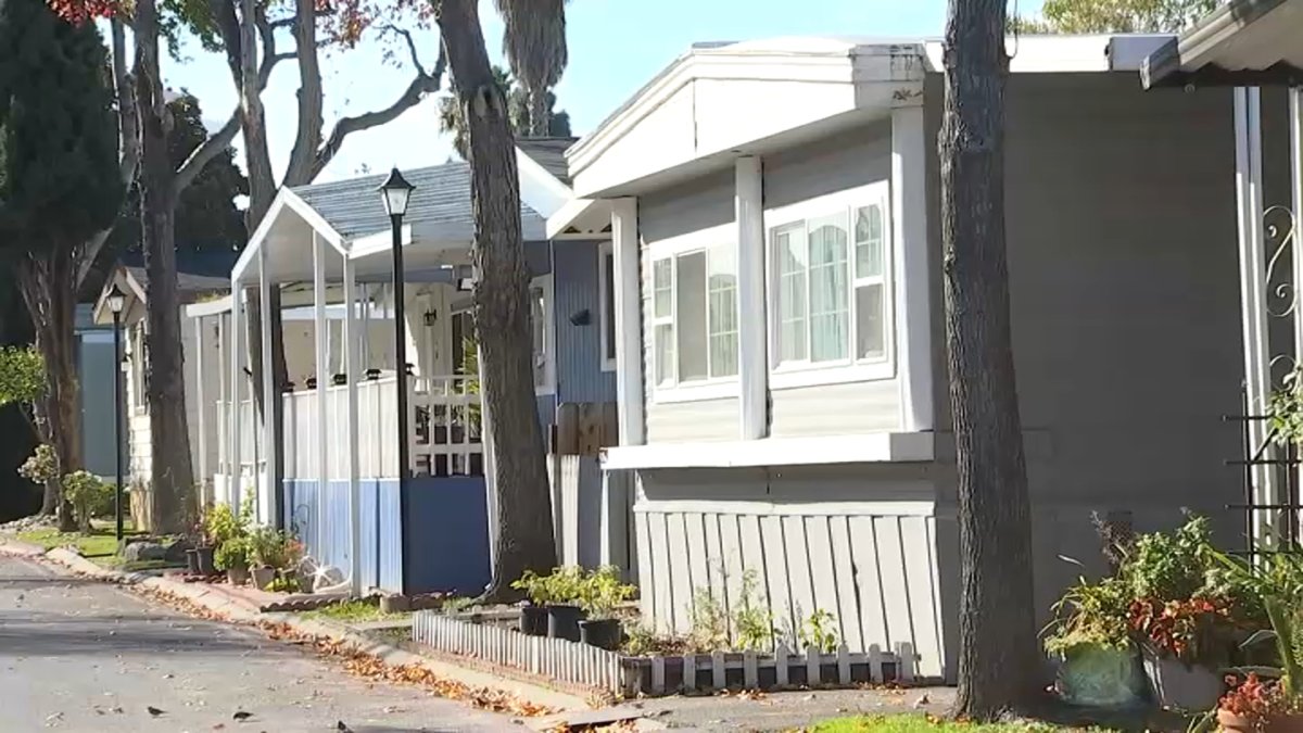 Residentes de parque de casas móviles reciben orden de desalojo en San