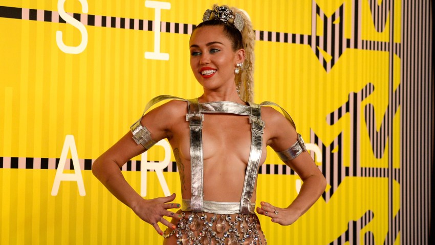miley-cyrus-vma-mtv