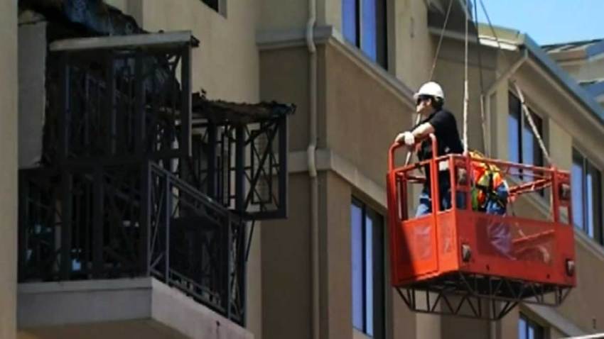 muerte-estudiantes-balcon-berkeley-california