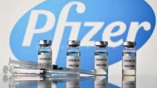 Imágenes de la vacuna de Pfizer contra la COVID-19