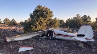 Hallan dos muertos en accidente de avión al oeste de Flagstaff