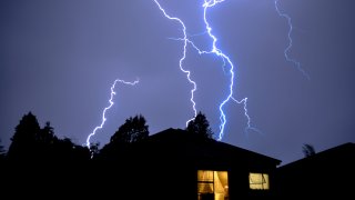 Fotografía genérica de una tormenta eléctrica severa.