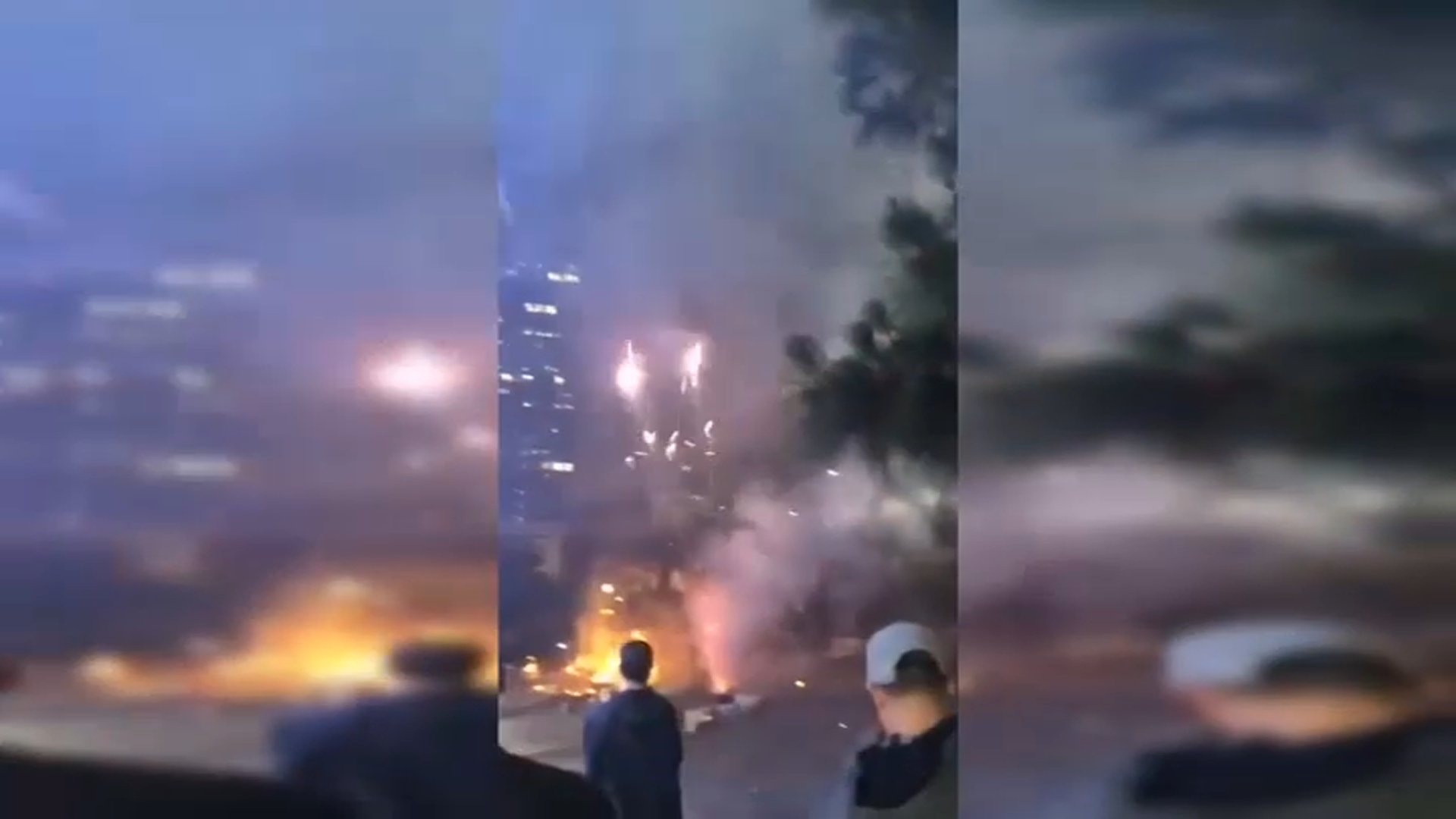 Fuegos artificiales causan caos en San Francisco y Redwood City - Vimarsana News