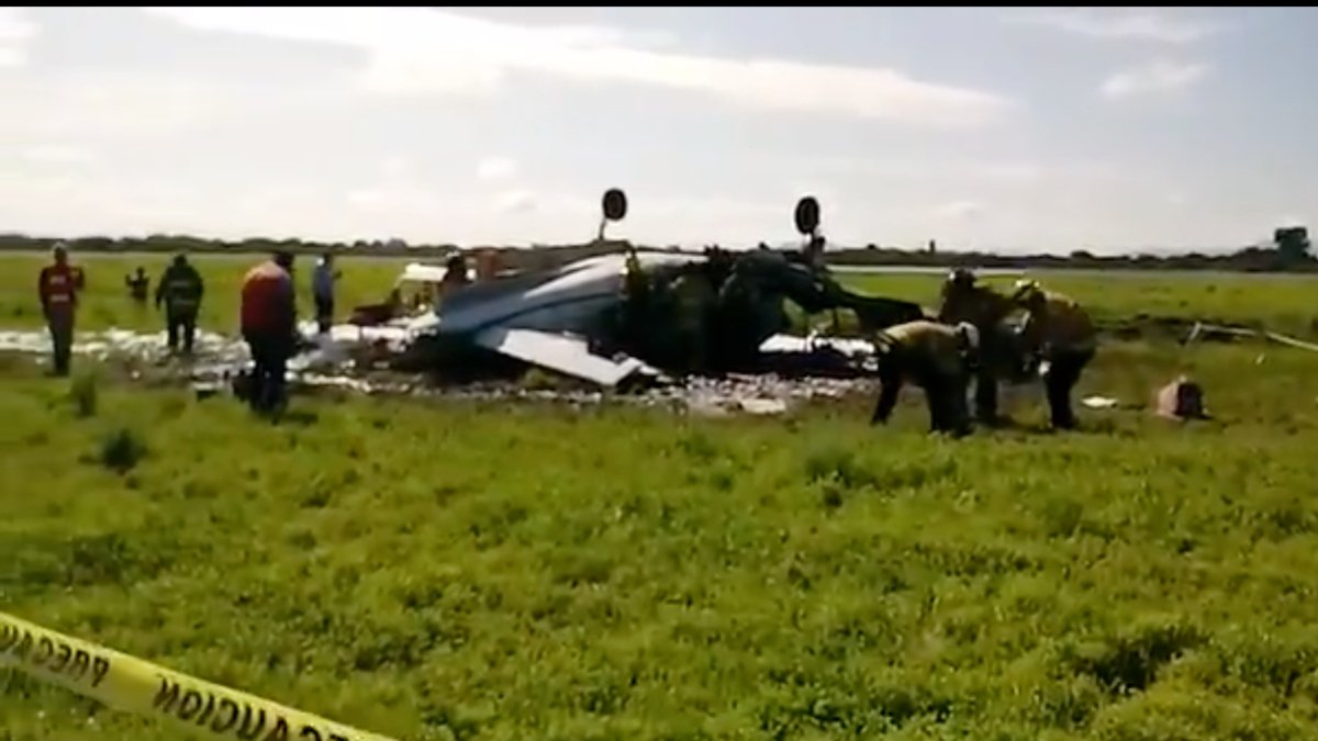 México: se desploma avioneta en Durango, muere el piloto – Telemundo Area de la Bahía 48 - Vimarsana News