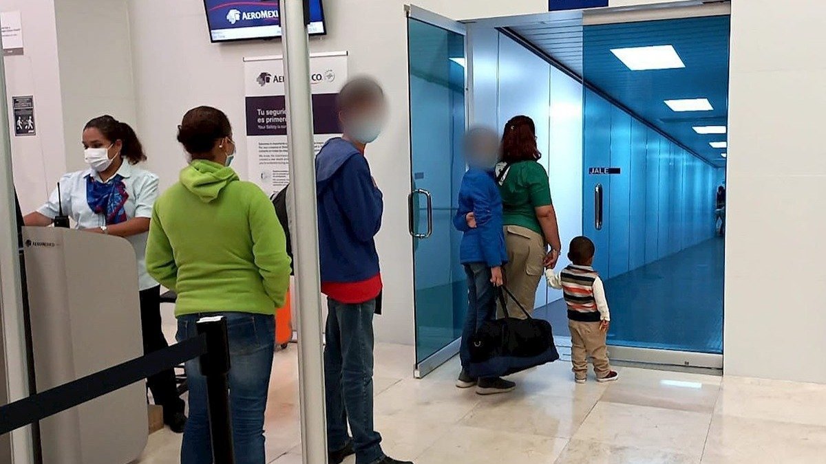 México entrega a Honduras a migrante de 2 años – Telemundo Area de la Bahía 48 - Vimarsana News