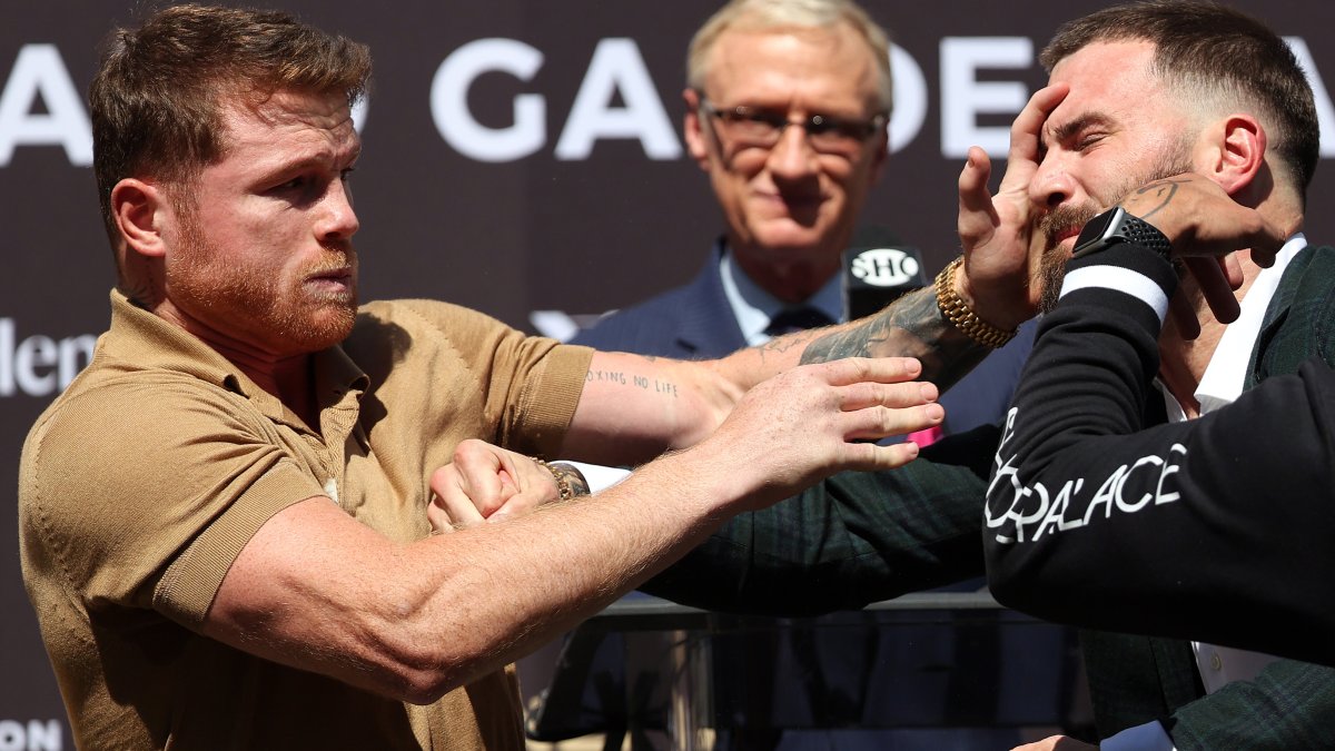 "Canelo" Álvarez y Caleb Plant se pelean en plena conferencia de prensa – Telemundo Area de la Bahía 48 - Vimarsana News