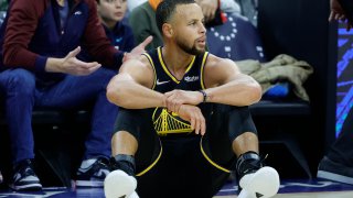 Golden State Warriors v Philadelphia 76ers