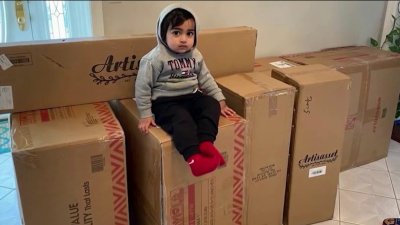 Niño de solo 1 año ordena casi $2,000 en muebles en la página de Walmart