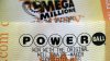 Cómo reclamar premios millonarios de la lotería si compra en grupo en California