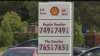 Gasolina a más de $7 el galón en gasolineras en Menlo Park
