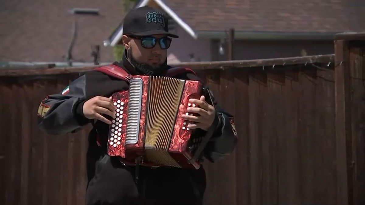 Este de San José: Hispano busca preservar el sabor latino a través de su música – Telemundo Area de la Bahía 48 Este de San José: Hispano busca preservar el sabor latino a través de su música – Telemundo Area de la Bahía 48