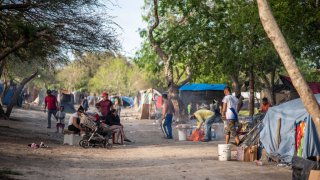 Las moradas estaban en un campamento de migrantes en Matamoros, México (foto de archivo).