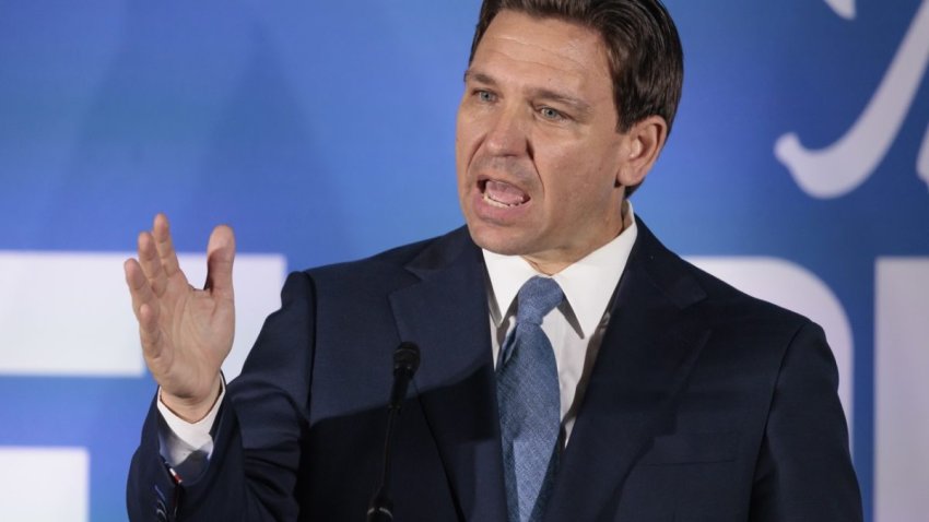 El gobernador de Florida, Ron DeSantis, habla durante un acto, el 2 de abril de 2023. EFE/Justin Lane