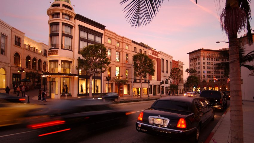 399552 02: A limousine waits at the corner of Via Rodeo and Rodeo Drive, January 12, 2002, in Beverly Hills, CA. Rodeo Drive claims to be the worlds most prestigious shopping street and is frequented by celebrities and tourists alike. Luxury goods makers have reported slowing global sales since the September 11 terror attacks on the United States. (Photo by David McNew/Getty Images)