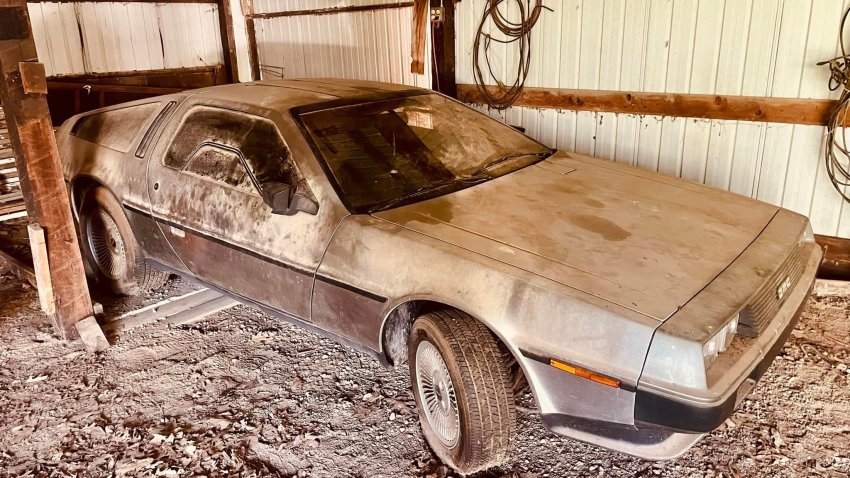 DeLorean found in a barn.