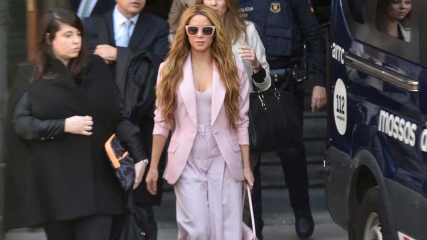 BARCELONA, SPAIN – NOVEMBER 20: The singer Shakira leaves Audiencia Nacional with her lawyers, Pau Molins, Miriam Company after reaching a deal with authorities before her trial for alleged tax fraud on November 20, 2023, in Barcelona, Catalonia, Spain. (Photo By David Oller/Europa Press via Getty Images)