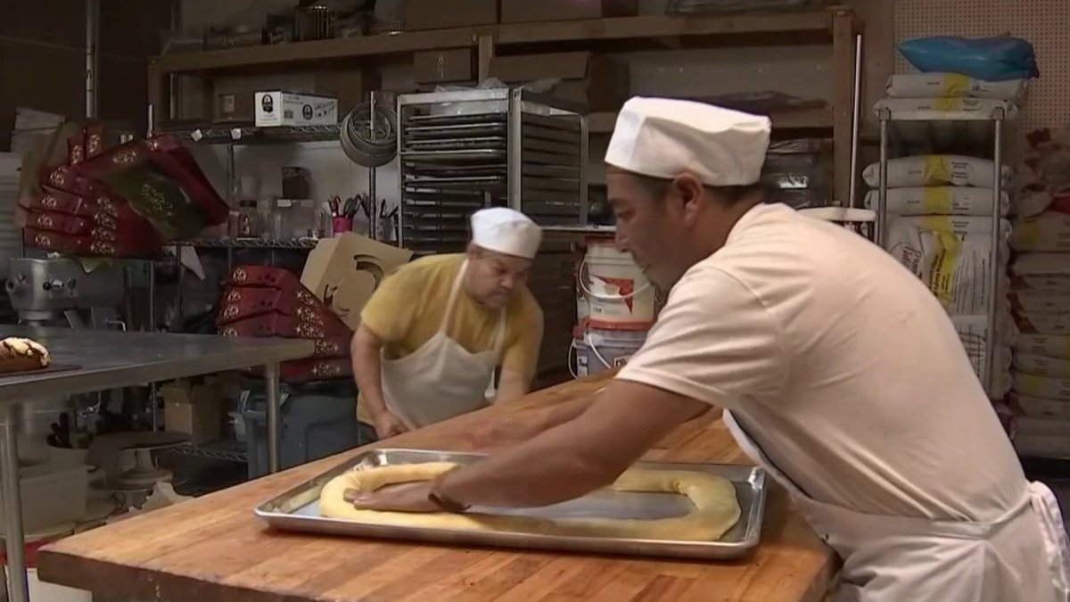 Delizias Bakery el negocio familiar hispano que deleita el paladar de