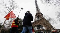 ¿Cuándo reabrirá la Torre Eiffel? Sigue la huelga de trabajadores en París