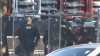 Policía de Fremont dispara bolas de gas pimienta a manifestantes cerca de la fábrica Tesla
