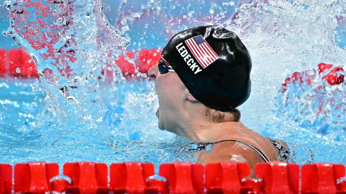 Katie Ledecky rompe su propio récord olímpico y gana el oro en 1500 m ...