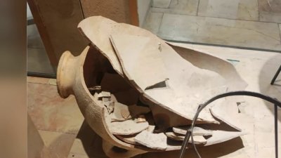 Una reliquia de 3,500 años queda destrozada por un niño de 4 años en un museo