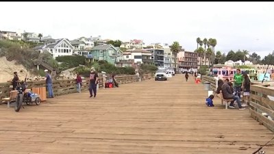 Reabren el mulle de Capitola que fue destruido hace un año por las tormentas