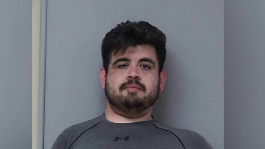 Arrestan a sospechoso de balear a muerte a empleado de Walgreens en Madera