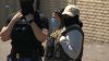 Pasos a seguir durante las primeras 24 horas después de que agentes federales detienen a un familiar