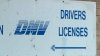 Miles de conductores de California deben presentar de nuevo el examen escrito, según el DMV