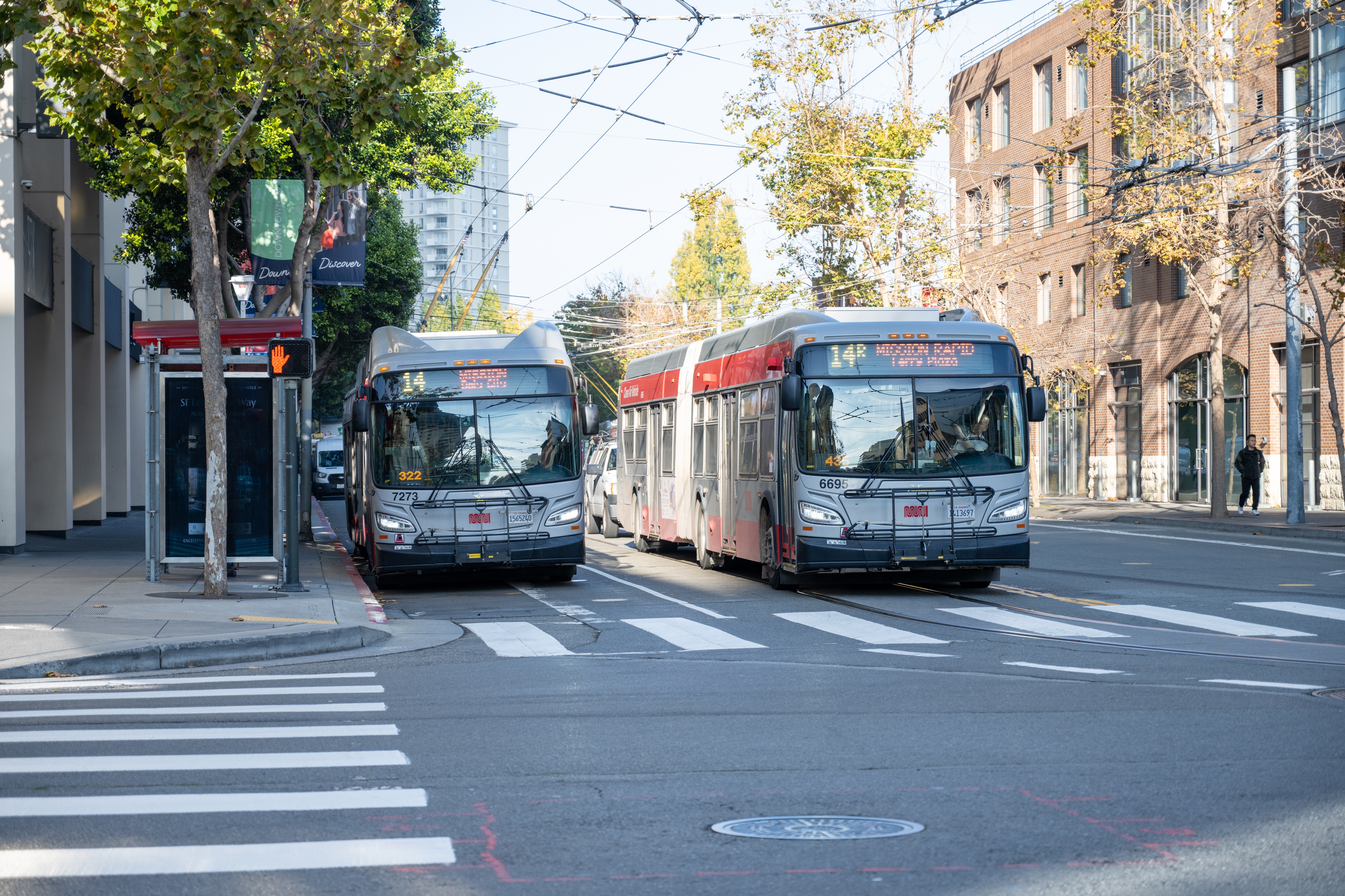 Más servicio de Muni para estudiantes y mayor frecuencia en rutas clave