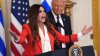 Embajadora de EEUU en Grecia que fue pareja de Trump Jr. y esposa de Newsom renuncia al cargo
