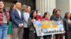 Extrabajadores del Hotel Radisson en Oakland logran acuerdo judicial